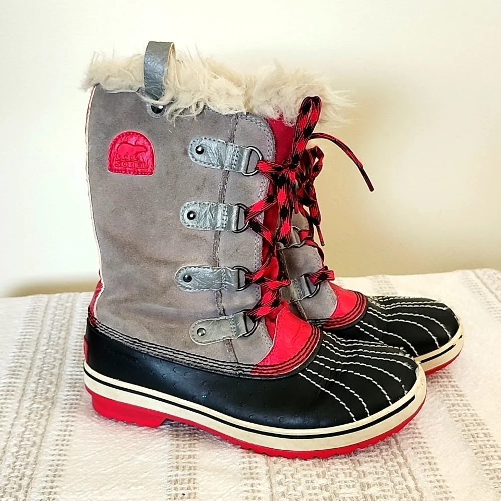 Sorel waterproof faux fur leather pink gray winter boots, Big kid size 5